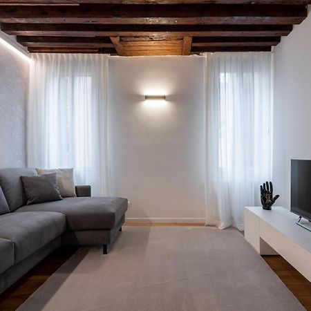 Sant'Angelo Apartment By Wonderful Italy Венеция Екстериор снимка