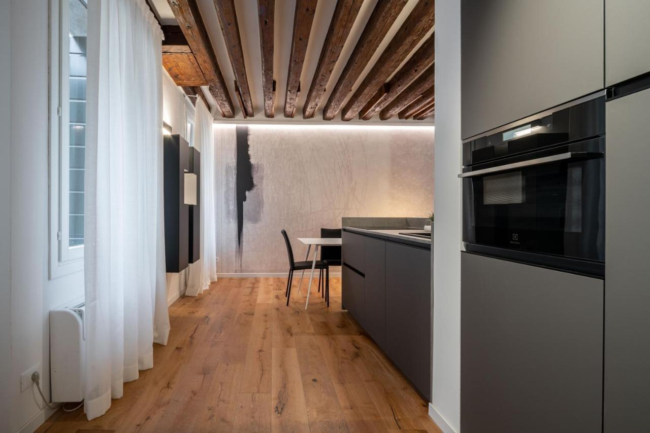Sant'Angelo Apartment By Wonderful Italy Венеция Екстериор снимка