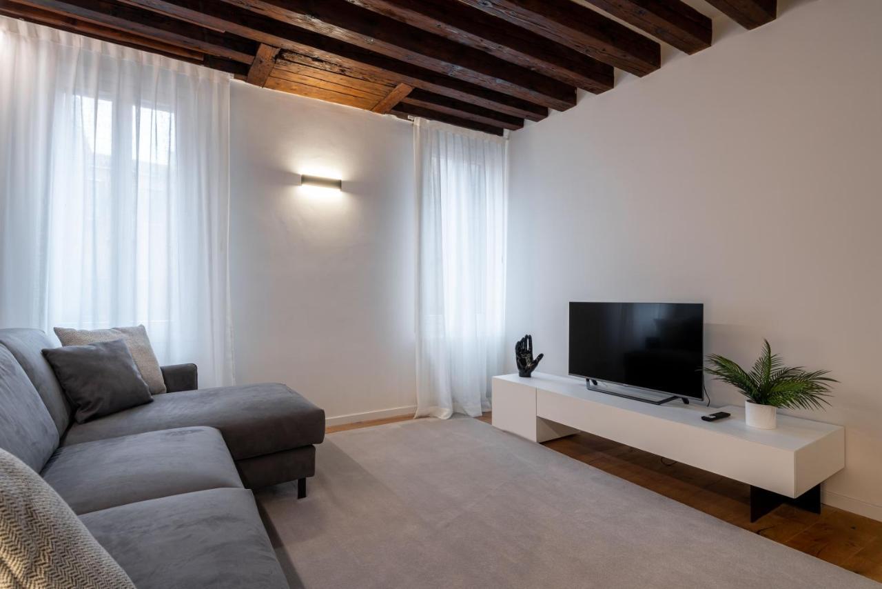 Sant'Angelo Apartment By Wonderful Italy Венеция Екстериор снимка